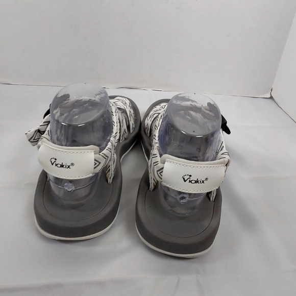 Viakix Hiking Sandals - Picture 3 of 11